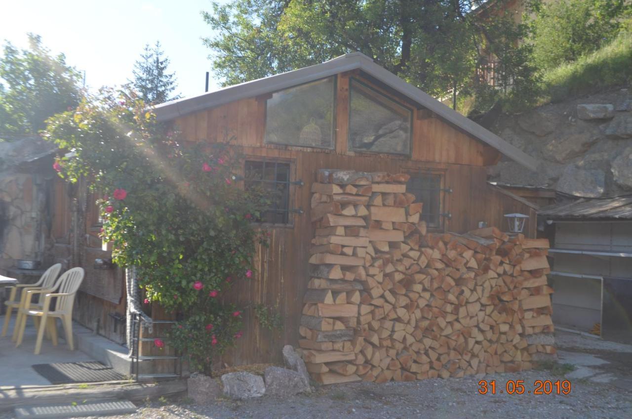 Le Love Chalet Des Alpes Guillestre Buitenkant foto