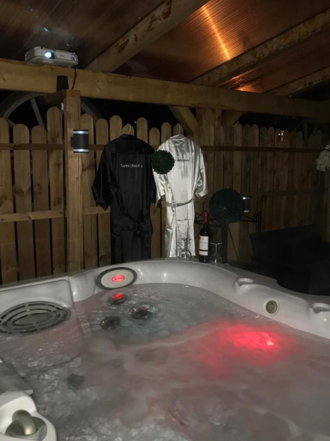 Le Love Chalet Des Alpes Guillestre Buitenkant foto